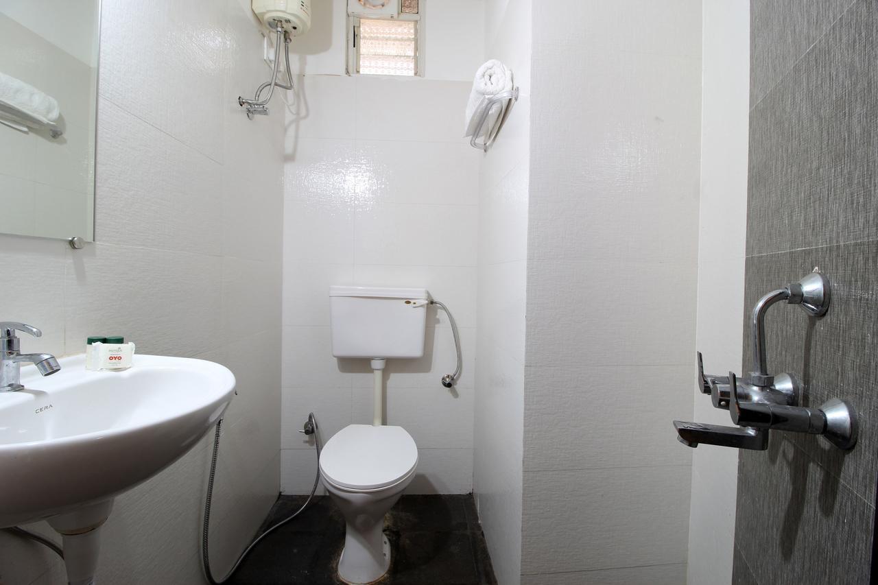 Oyo 10385 Hotel Nirmala Vilas Candolim Εξωτερικό φωτογραφία